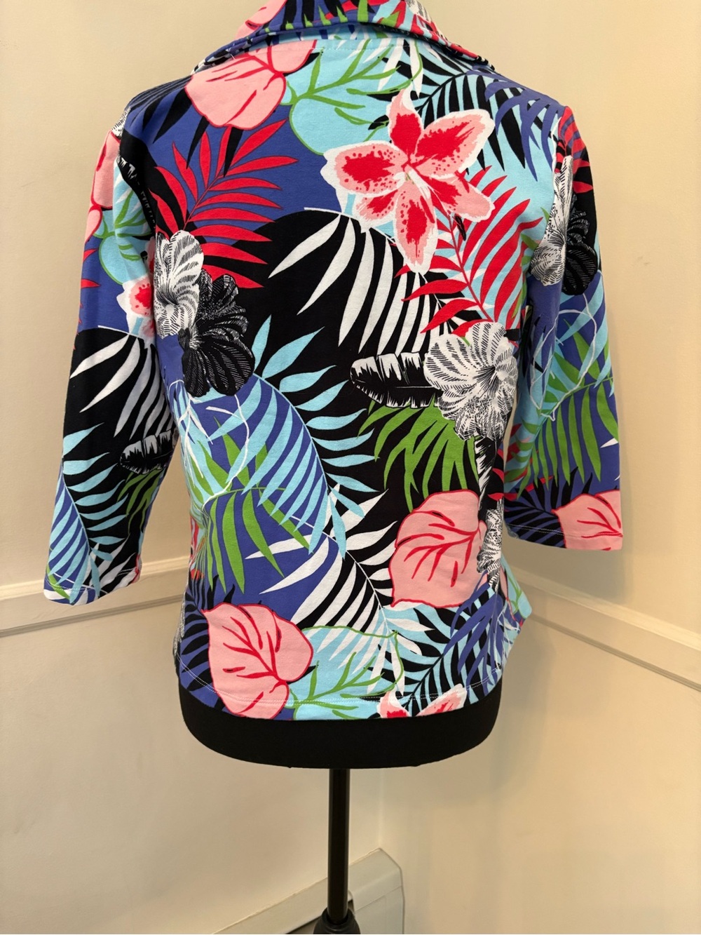 Onque Casuals Women’s Tropical Print Liteweight Zip Jacket -Sz S - Picture 7 of 10